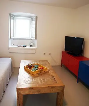 House 7044