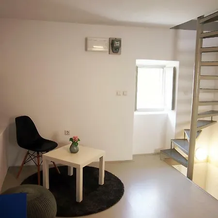 House 7044 Krk Town